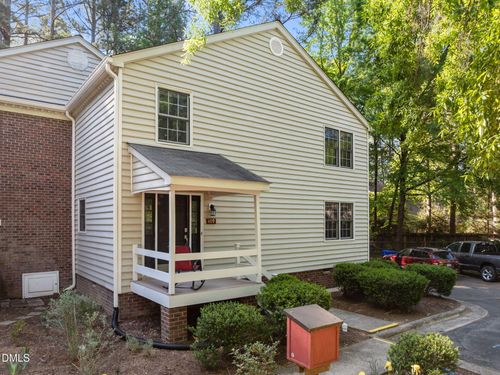109 Sully Ct, Chapel Hill, NC, 27514-5130 | Card Image