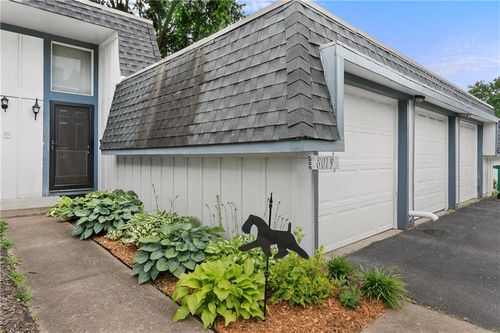 8019 E 130 Court E, Grandview, MO, 64030 | Card Image