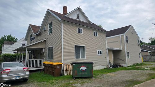 207 S Lake St, Lake Mills, IA, 50450-1500 | Card Image