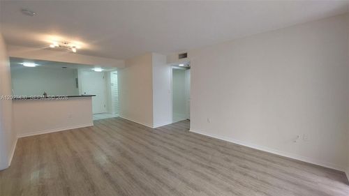 408-2642 Collins Ave, Miami Beach, FL, 33140 | Card Image
