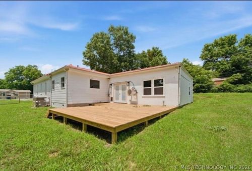 235 Hickory St, Nowata, OK, 74048-3349 | Card Image