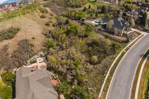 367 Hidden Lake Dr, Bountiful, UT, 84010-5985 | Card Image