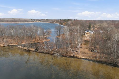 2099 317th Ave Ne, Cambridge, MN, 55008-6816 | Card Image