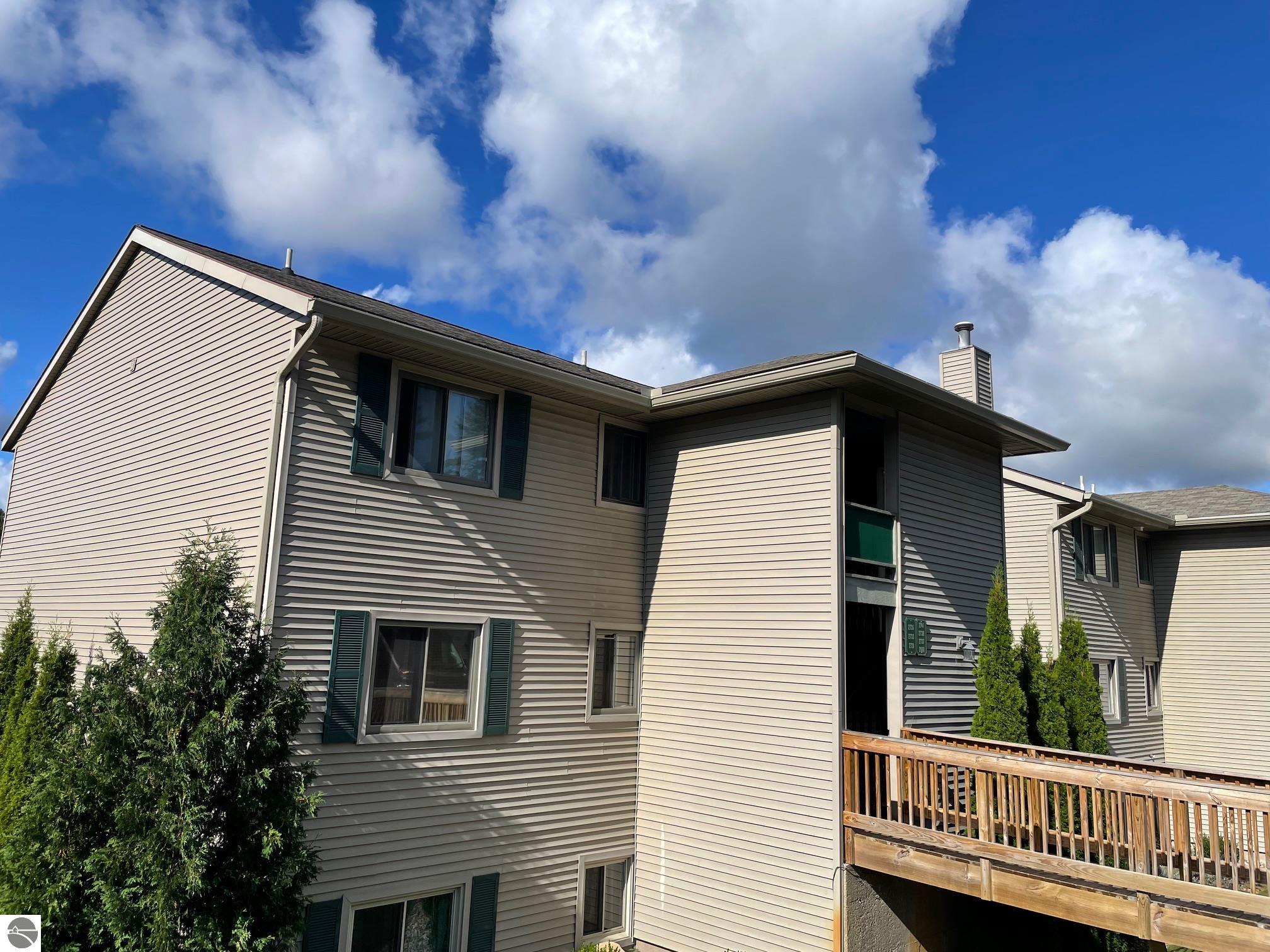 Green Meadows Dr, Traverse City, MI 49685