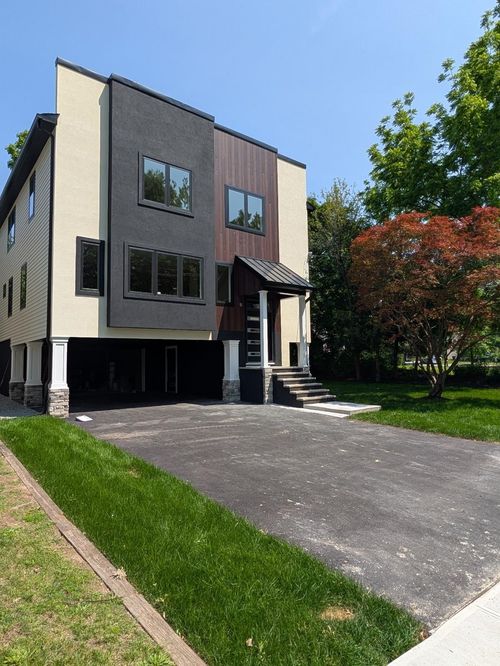 429 Riverside Ave, Rutherford, NJ, 07070-2612 | Card Image