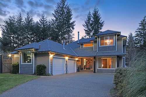 1669 Essex Pl, Comox, BC, V9M4C6 | Card Image