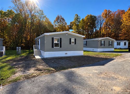 16 Shore Ln, Bloomingburg, NY, 12721 | Card Image