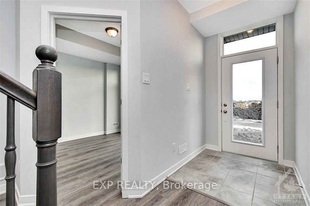 Residential Lease in Manor Park - Cardinal Glen and Area 3