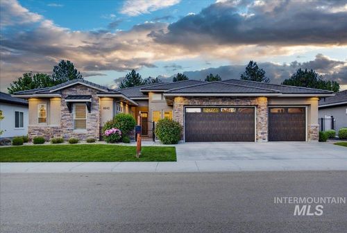 6642 N Crantini Way, Meridian, ID, 83646-6883 | Card Image