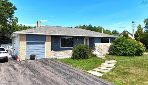 172 North St, Bridgewater, NS, B4V2V6 | Card Image