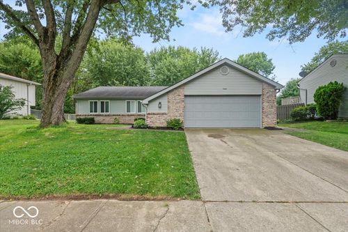 7666 Concord Ln, Fishers, IN, 46038-1913 | Card Image