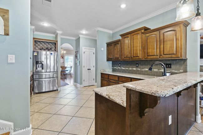 23-web-or-mls-835 Shadow View Dr-23 | Image 11