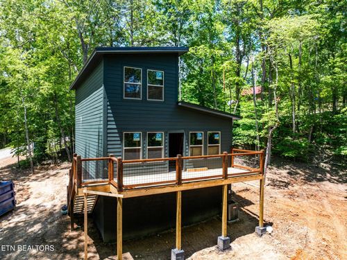 733 Country Oaks Ln, La Follette, TN, 37766-5906 | Card Image