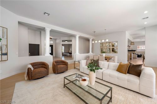 3235 Cliff Sieler Ct, Las Vegas, NV, 89117-3250 | Card Image