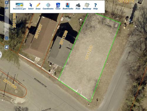 601 Moorman Ave Nw, Roanoke, VA, 24016-1720 | Card Image