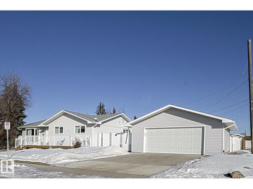 11148 41 Ave Nw, Edmonton, AB, T6J0T4 | Card Image