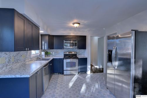 4441 Harrison St, Bellevue, NE, 68147-1033 | Card Image