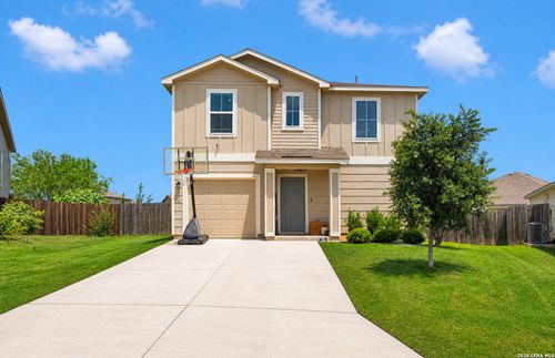 9570 Ranch Loop, San Antonio, TX, 78254-4772 | Card Image