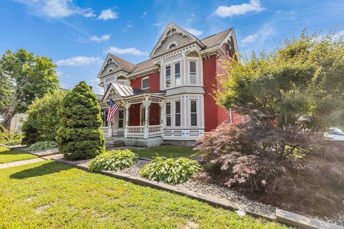 5 Main Street, Hooksett, NH, 03106 | Card Image