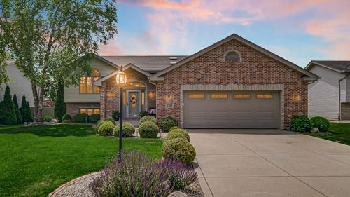 7313 W 91st Pl, Crown Point, IN, 46307-7061 | Card Image