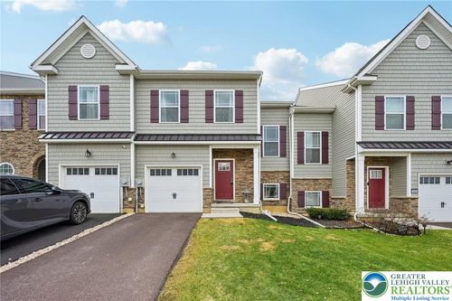 3985 Mink Rd, Emmaus, PA, 18049-5207 | Card Image