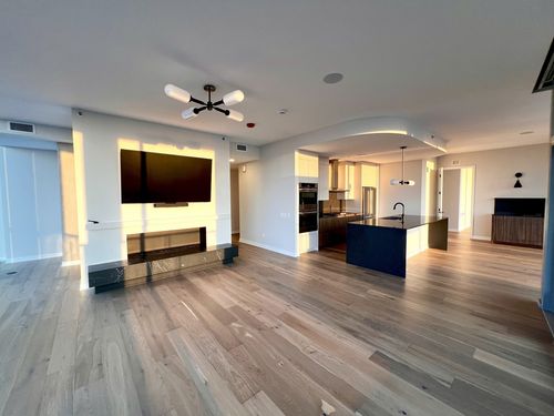 ph-3201-1114 W Carroll Ave, Chicago, IL, 60607-3253 | Card Image