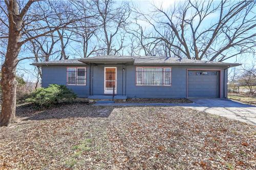 6207 Arcadia St, Kansas City, KS, 66102 | Card Image