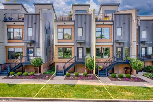 22-1248 W 58th St, Cleveland, OH, 44102-3082 | Card Image