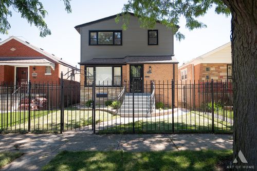 8743 S Constance Ave, Chicago, IL, 60617-2747 | Card Image