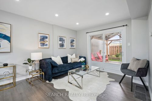 15 Hector Crt, Brampton, ON, L6S1P1 | Card Image