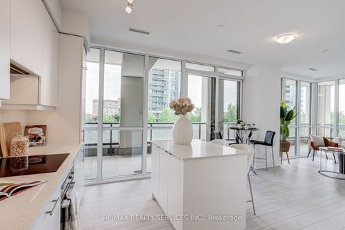 308-30 Elm Dr W, Mississauga, ON, L5B0N6 | Card Image