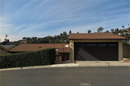 998 Oriole Dr, Laguna Beach, CA, 92651-2846 | Card Image