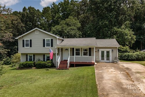 2665 Oak Log Way, Buford, GA, 30519-6412 | Card Image