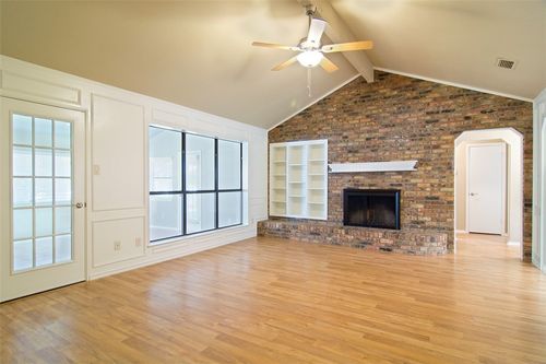 120 Marseille Dr, Hurst, TX, 76054-2222 | Card Image