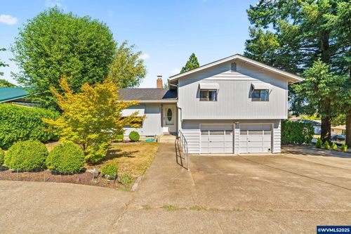 307 N 10th St, Philomath, OR, 97370-8922 | Card Image