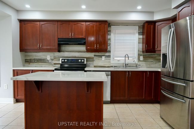 UPPER - 18 Caliper Rd, House attached with 4 bedrooms, 3 bathrooms and 2 parking in Brampton ON | Image 16