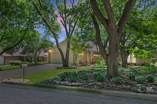 2209 Shady View Court, Arlington, TX, 76013 | Card Image