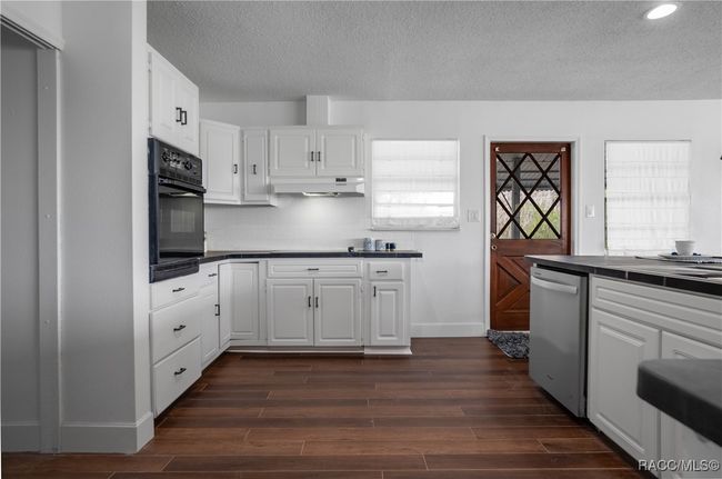 5463 S Withlapopka Dr, House other with 3 bedrooms, 3 bathrooms and 2 parking in FLORAL CITY FL | Image 13
