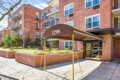 apt-124-1299 Palmer Ave, Larchmont, NY, 10538-3120 | Card Image