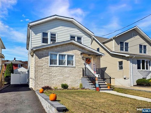 19 Rutherford Pl, North Arlington, NJ, 07031-6301 | Card Image