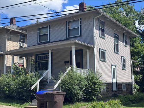 668 Hull St, Sharon, PA, 16146-2324 | Card Image