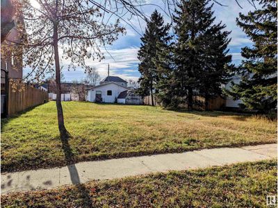 10011 98 Ave, Home with 0 bedrooms, 0 bathrooms and null parking in Morinville AB | Image 1