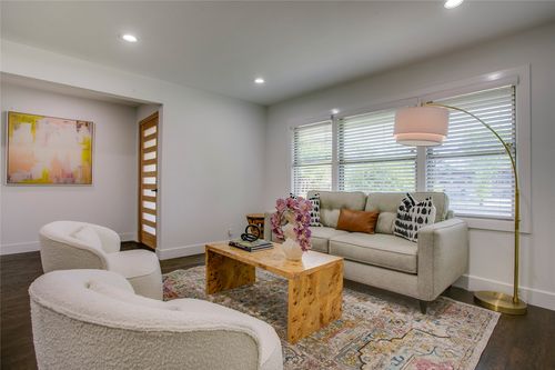 6207 Royal Ln, Dallas, TX, 75230-3821 | Card Image