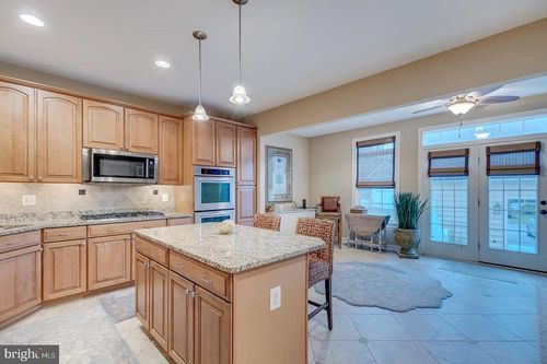 402 Village Center Blvd, MILTON, DE, 19968-1377 | Card Image