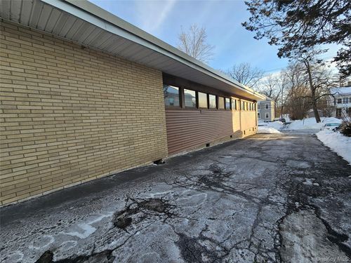 97 Fulton Ave, Poughkeepsie, NY, 12603-2807 | Card Image