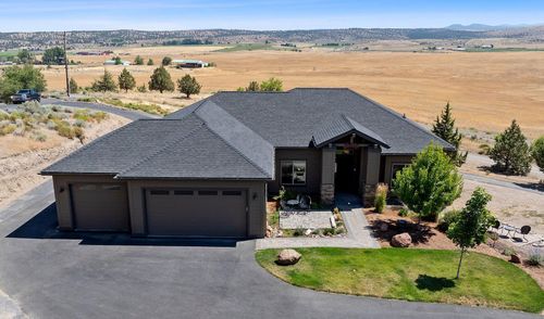 2213 Ne Bunchgrass Ct, Madras, OR, 97741-8732 | Card Image