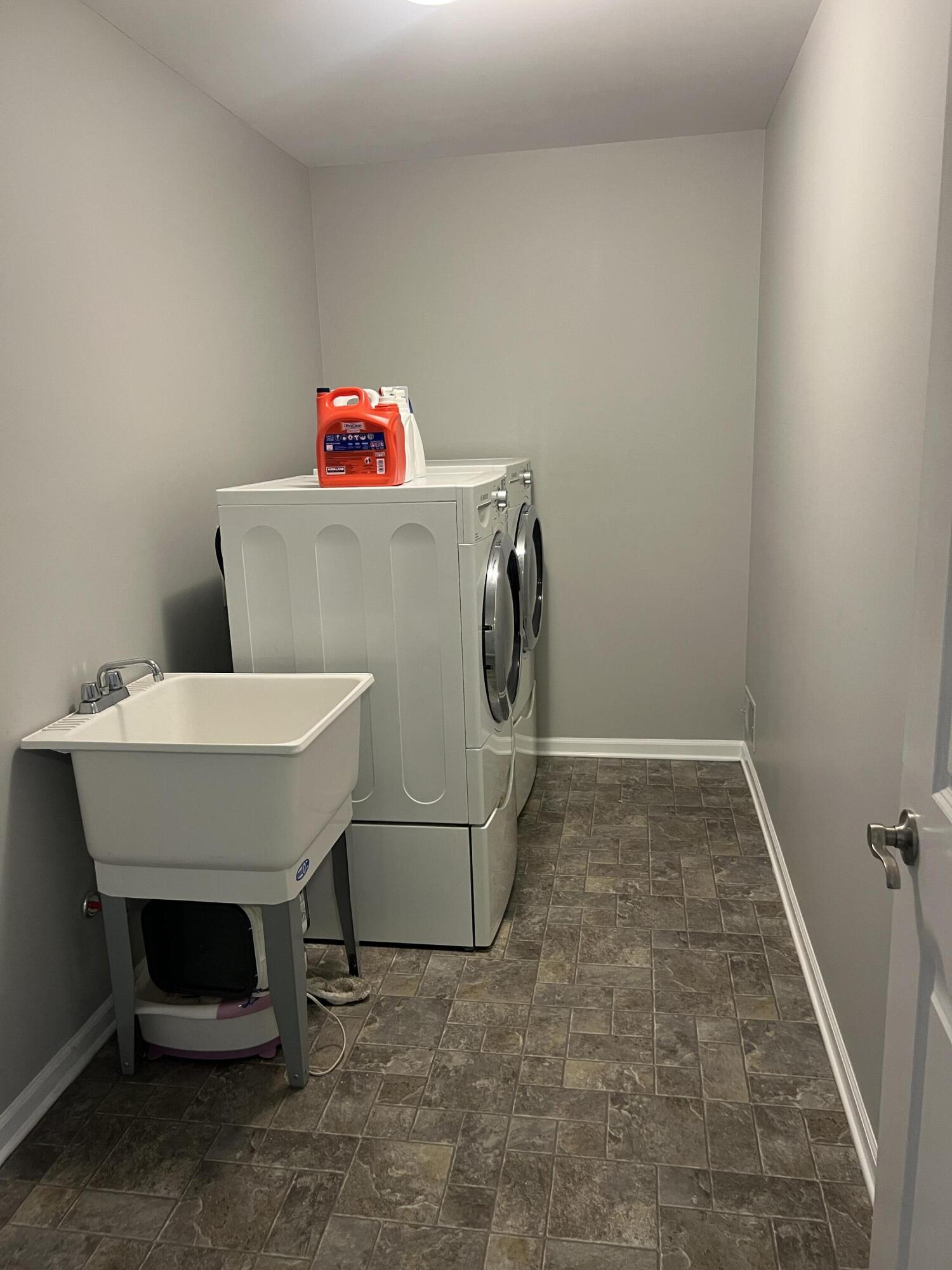Residential Lease in Novi 2