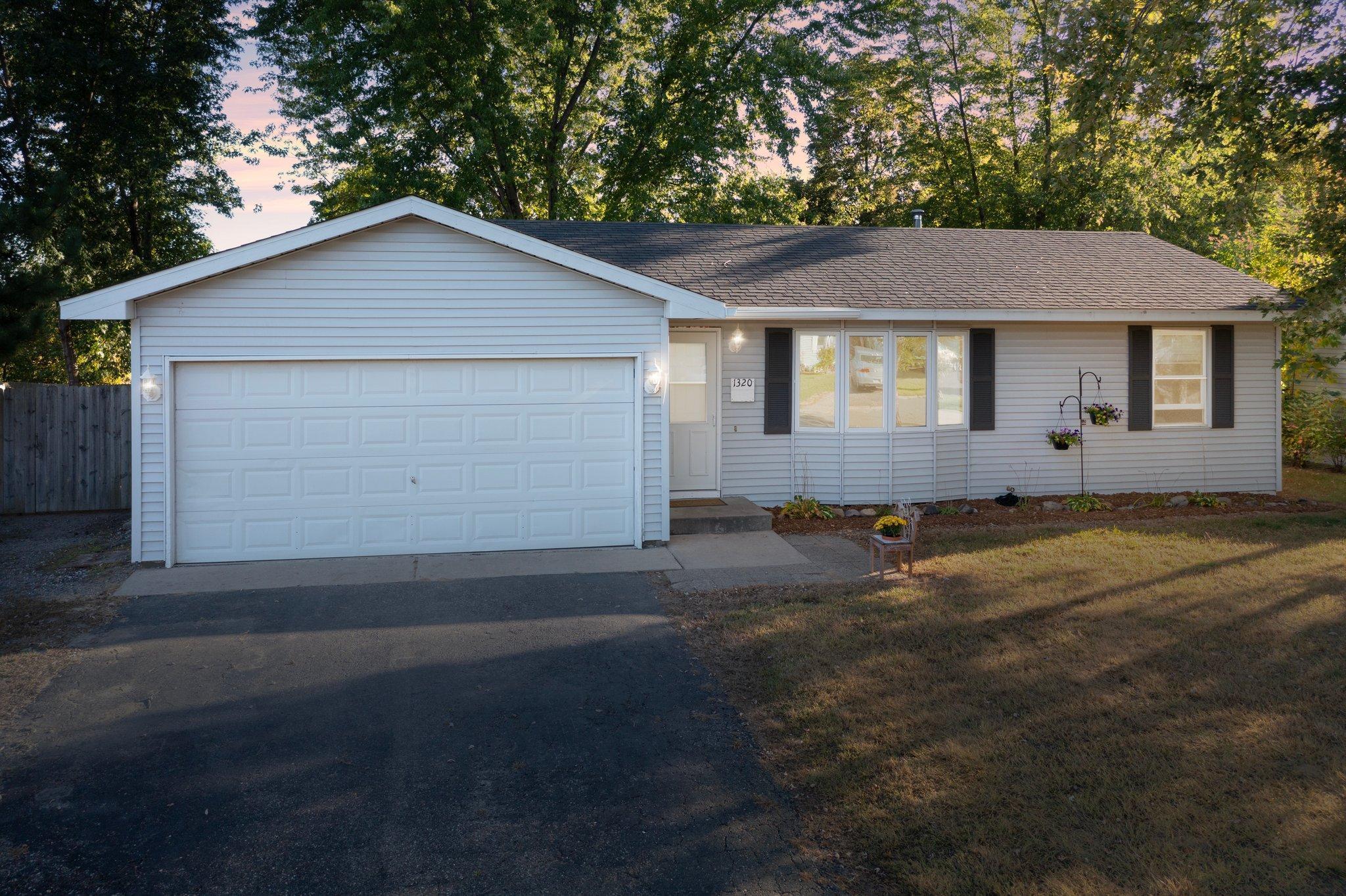 Carriage Hills Dr, Cambridge, MN 55008