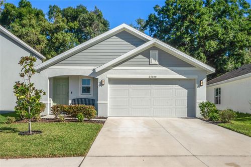 37209 Kings Crown Dr, Zephyrhills, FL, 33541-4434 | Card Image