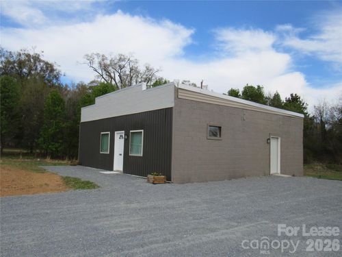 1185 Oakland Rd, Forest City, NC, 28043-9011 | Card Image